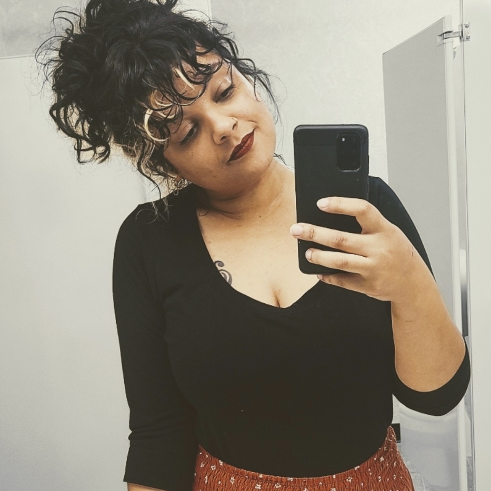Meet your Posher, Stephanie